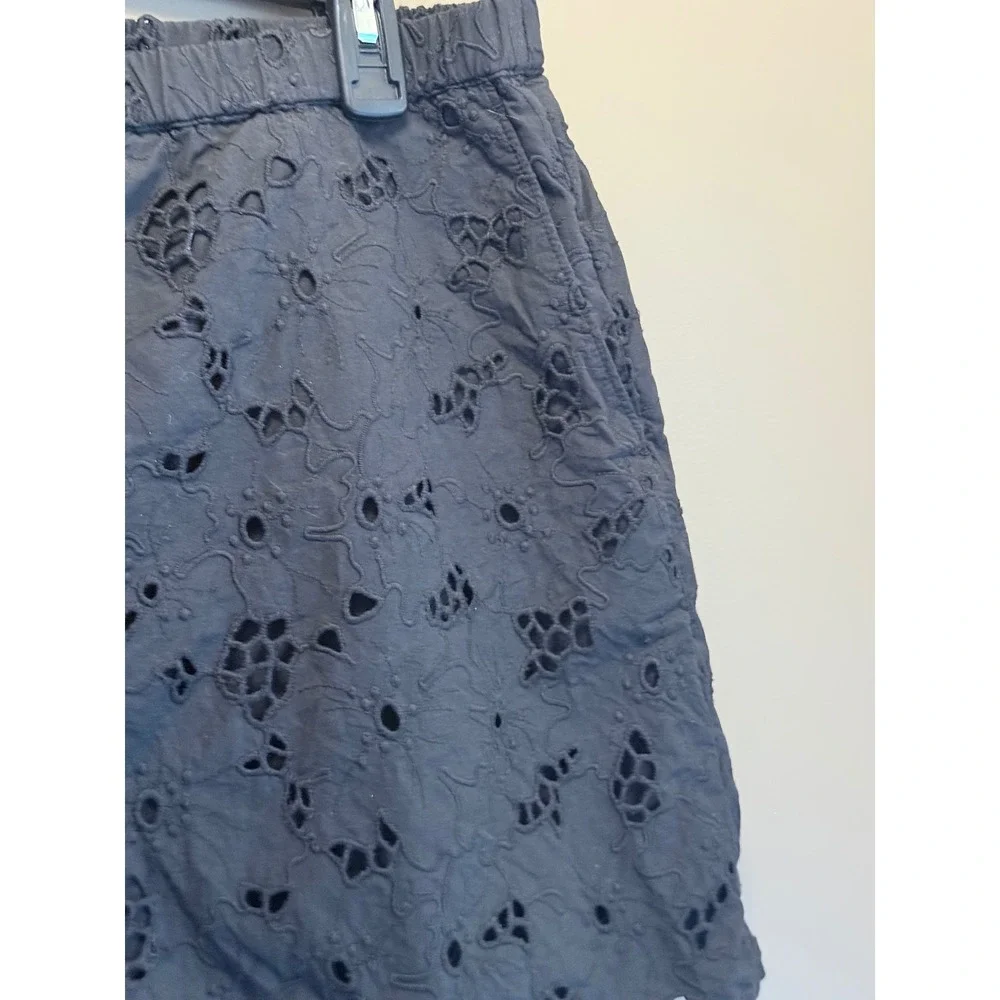Everlane Black Eyelet Elastic Waist Shorts XL Floral Embroidered Cotton Breezy